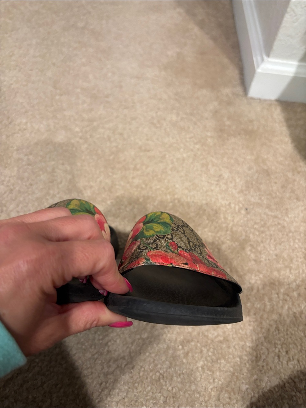 Gucci Black Slides with Pink and Green Floral Monogram Strap - Picture 8 of 8
